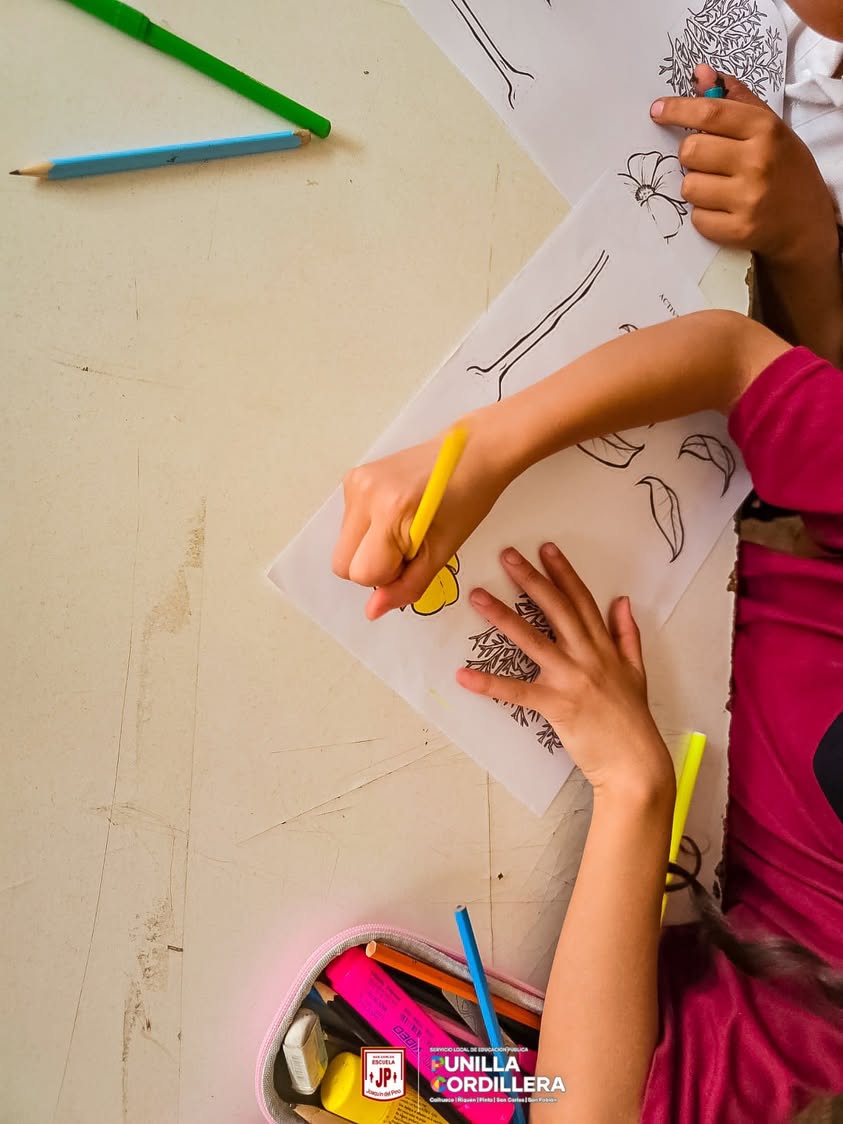 🌱 ¡Sembrando Futuro en la Escuela Joaquín del Pino! 🌿