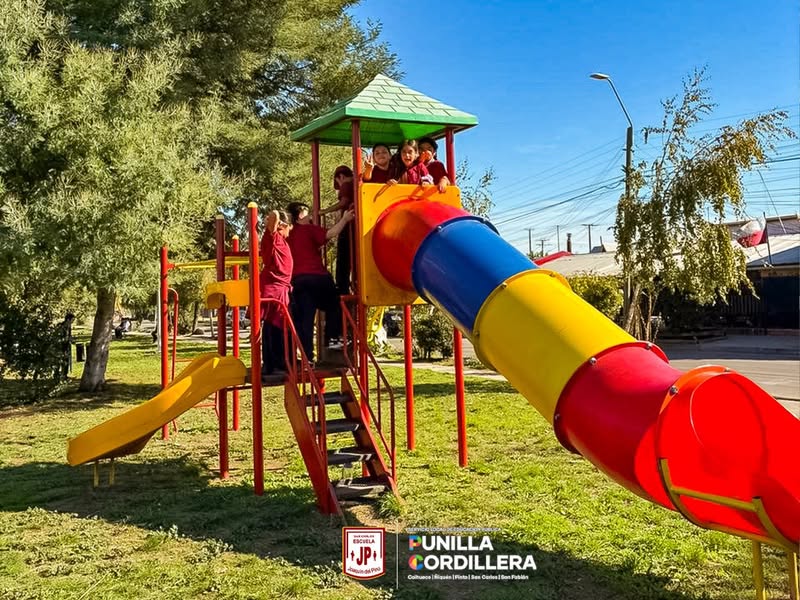 ¡Nuestra escuela se mueve con energía! 🏃‍♀️☀️  