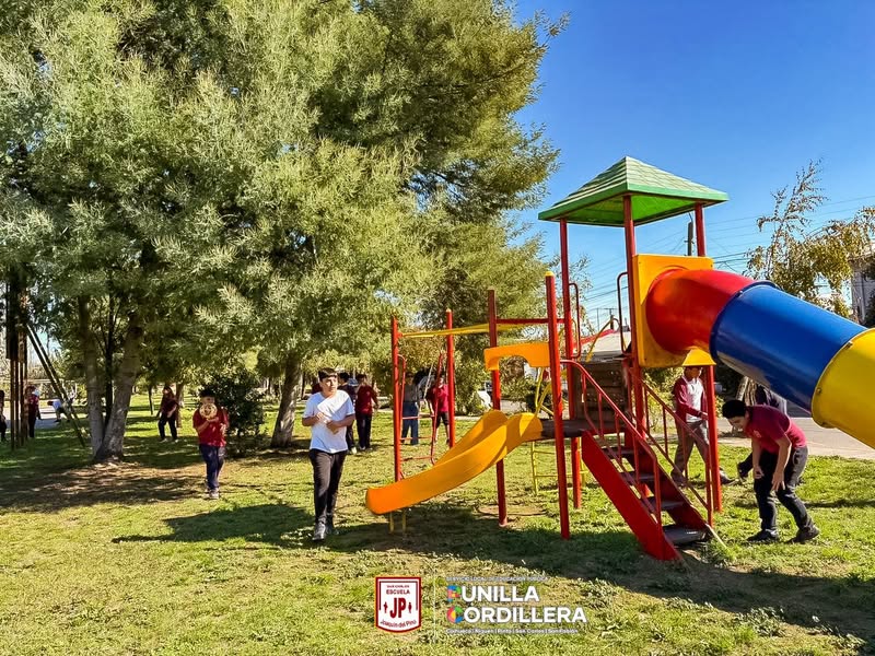 ¡Nuestra escuela se mueve con energía! 🏃‍♀️☀️