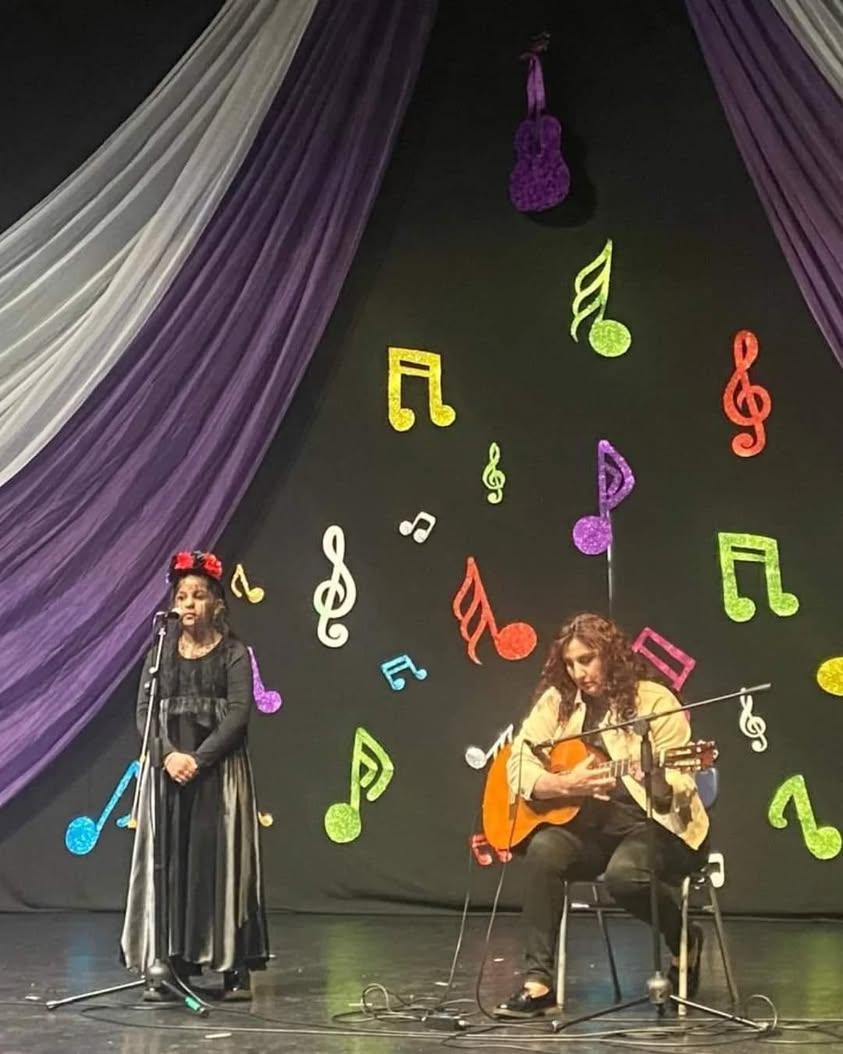 XII VERSIÓN FESTIVAL ESCOLAR “ESTUDIANTES CANTAN A VIOLETA PARRA SANDOVAL”.