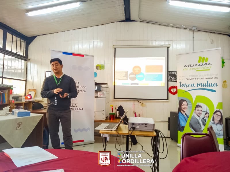 Capacitación Identificación de Peligros y Evaluación de Riesgos impartida por Mutual de Seguridad. 