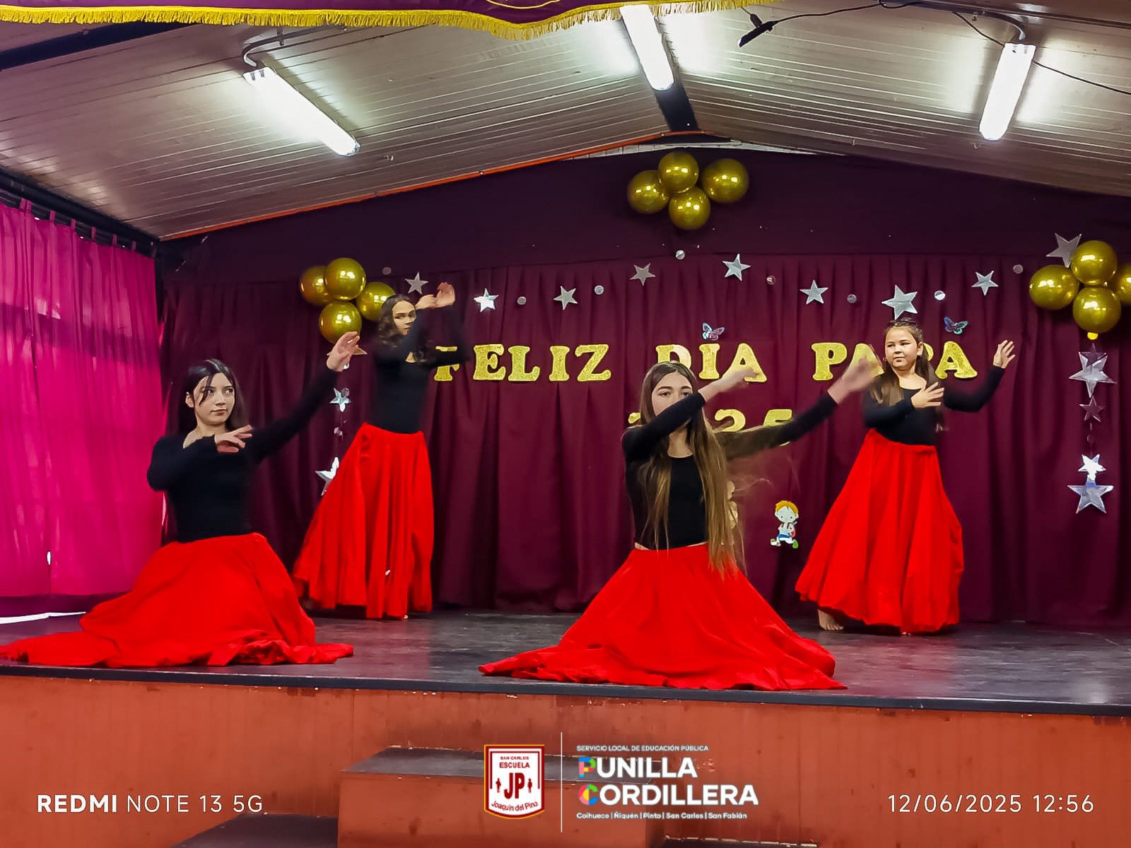 Celebración Día del padre en escuela Joaquín del Pino.