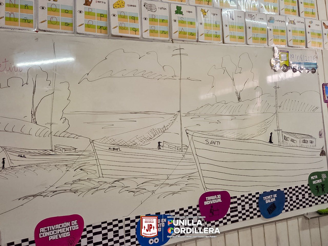 ¡Despierta la creatividad en la Escuela Joaquín del Pino de San Carlos! 🎨🖌️✨