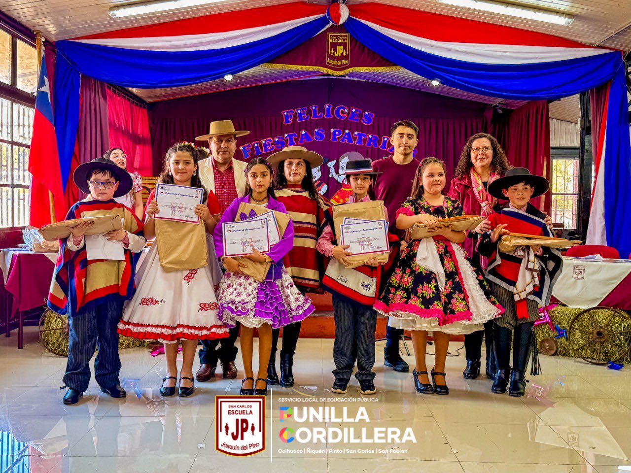 ¡Celebramos con orgullo nuestra danza nacional! 🇨🇱✨
