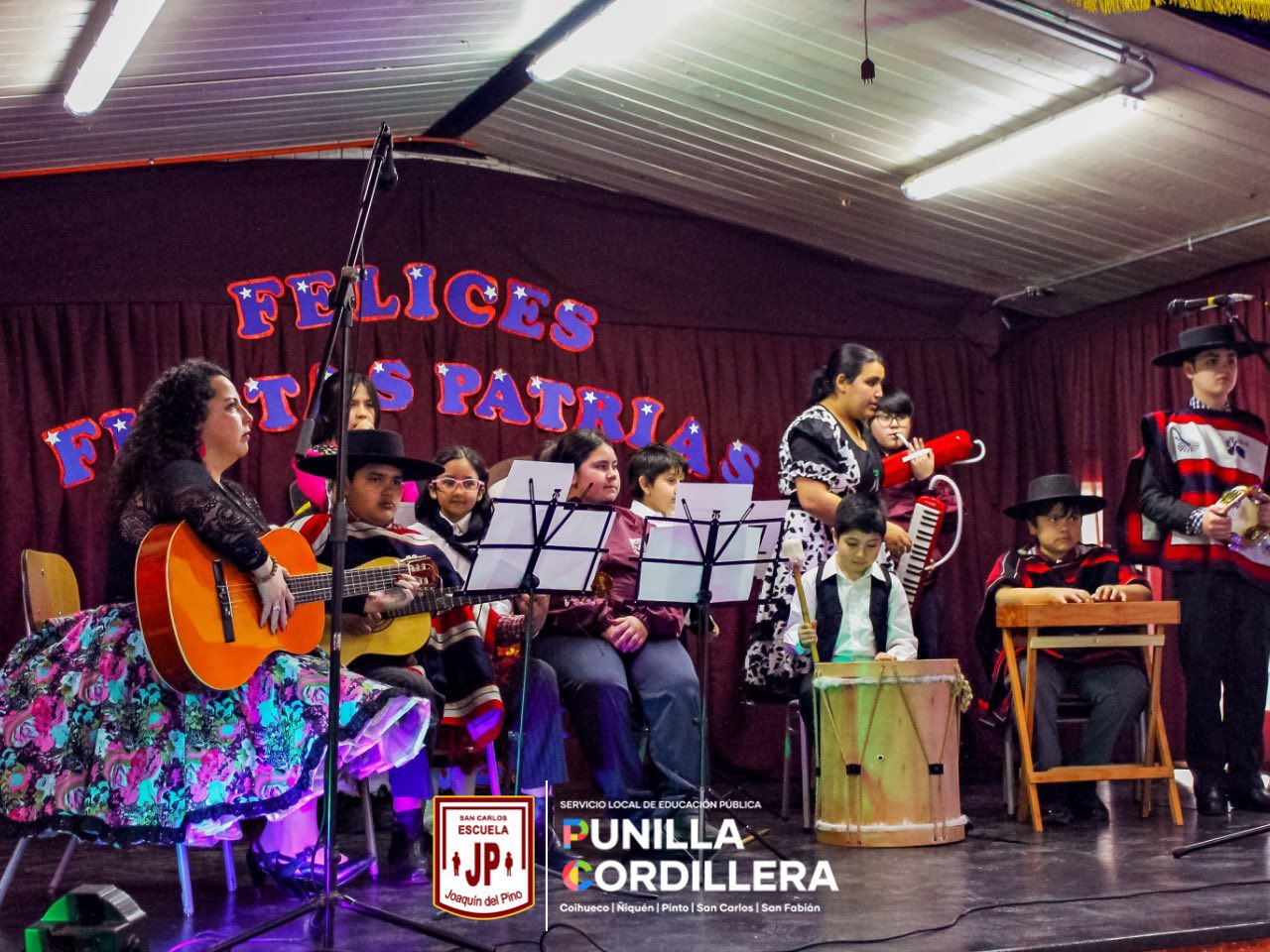 ¡Celebramos la chilenidad con todo el espíritu patrio! 🇨🇱🎉